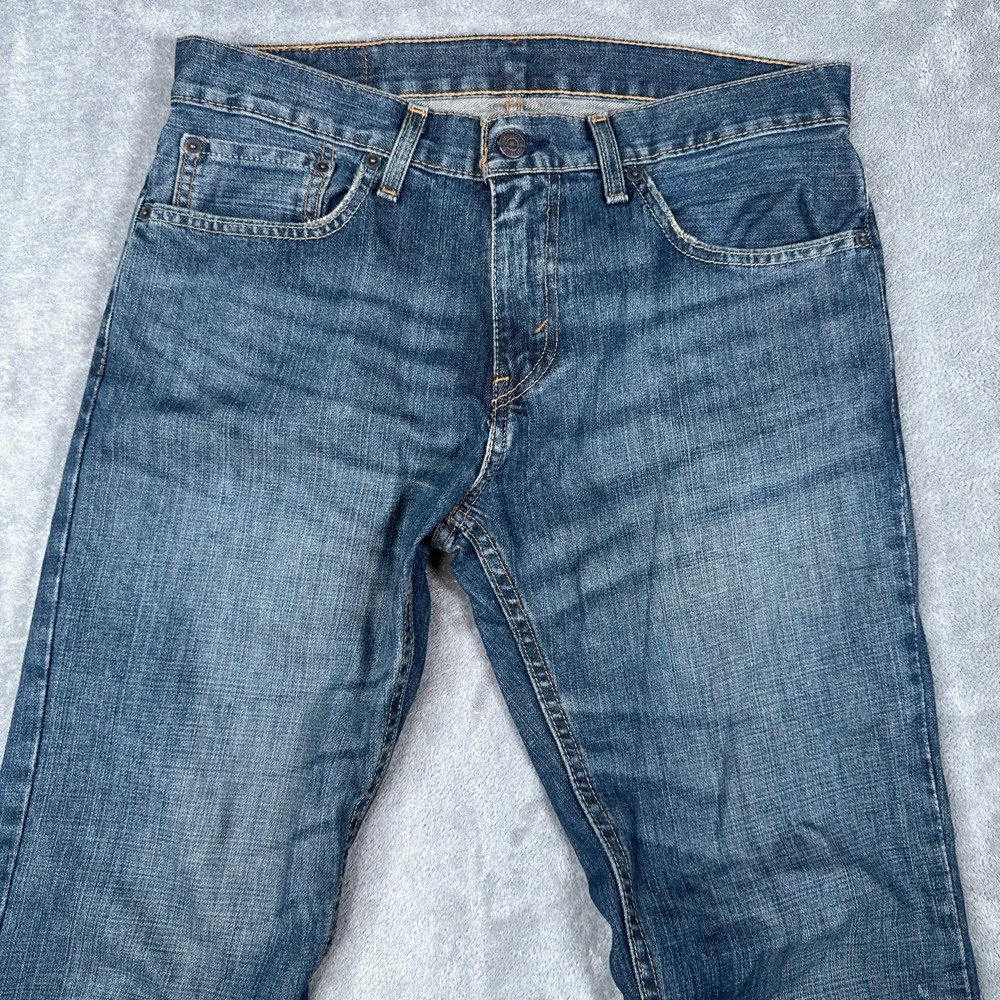 Levi Jeans Mens 30x32 Blue 559 Relaxed Straight Medium Wash Cotton Denim Classic - Picture 2 of 8